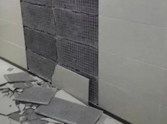 景东瓷砖空鼓维修公司分享下景东墙砖松动维修的知识